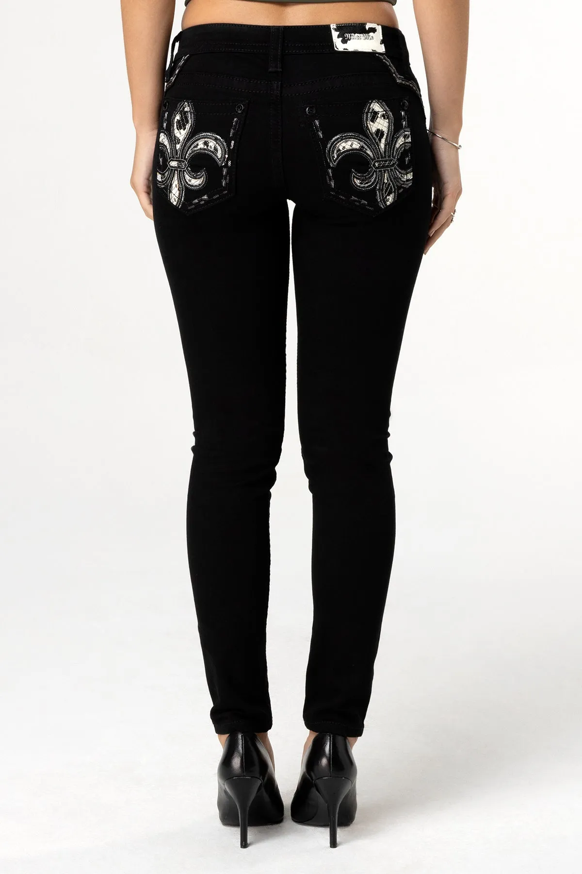 Fleur De Colby Skinny Jeans