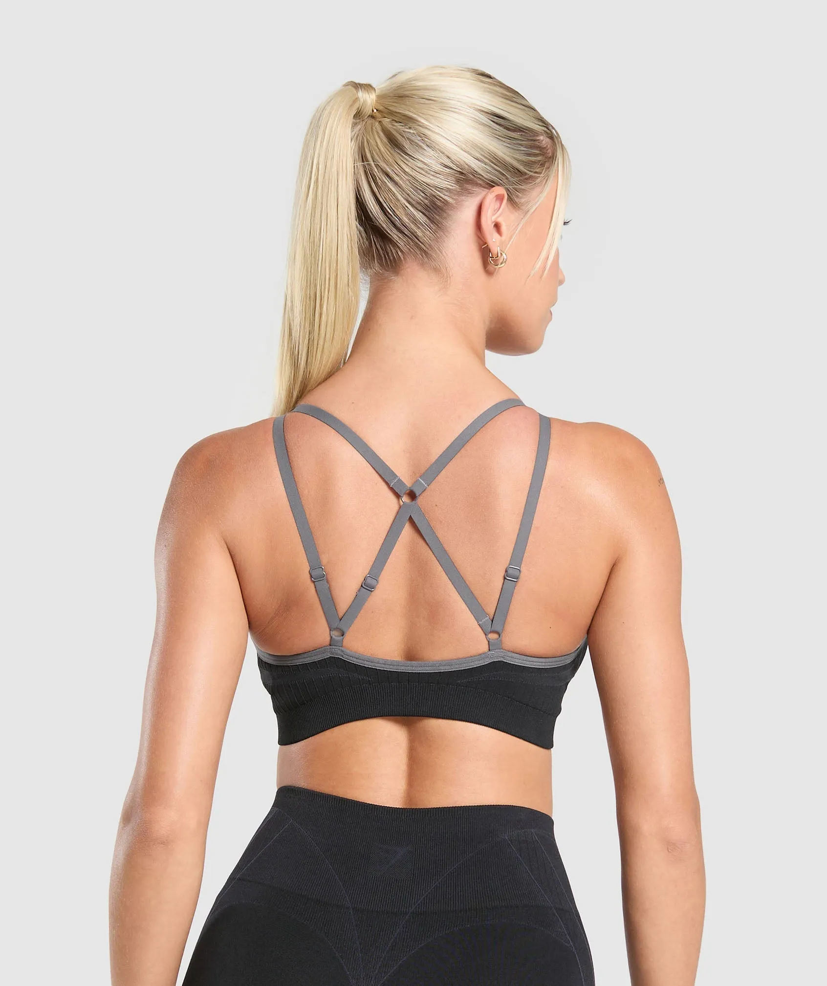 Gymshark Apex Contrast Sports Bra - Black/Brushed Grey