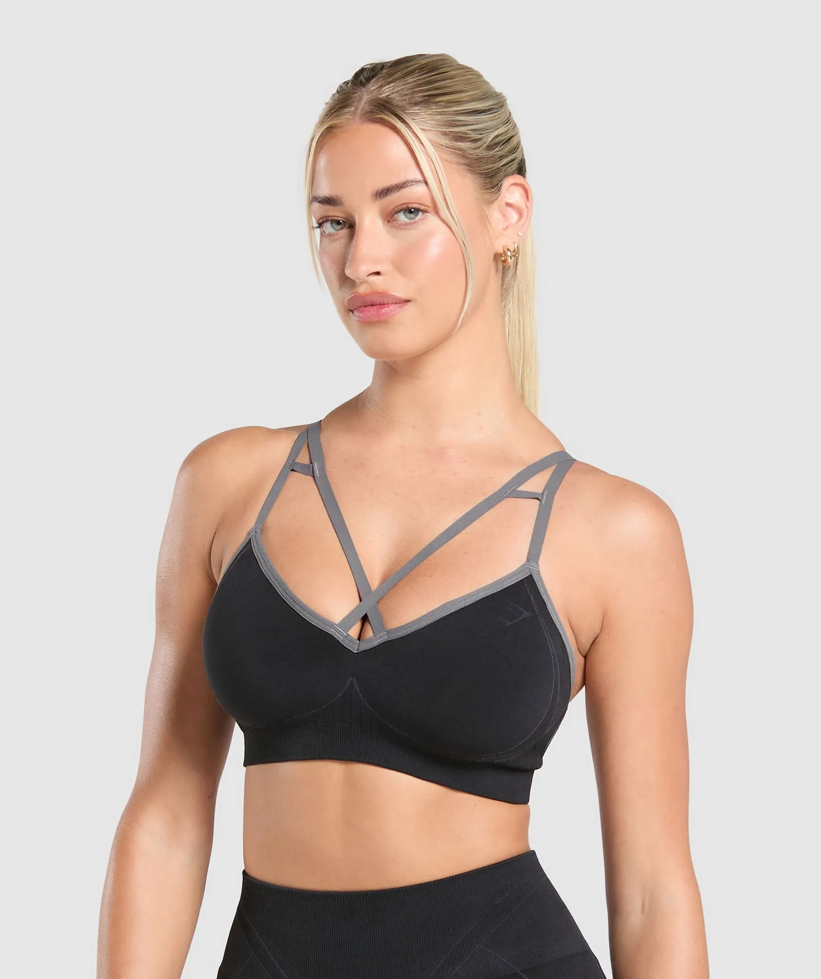 Gymshark Apex Contrast Sports Bra - Black/Brushed Grey