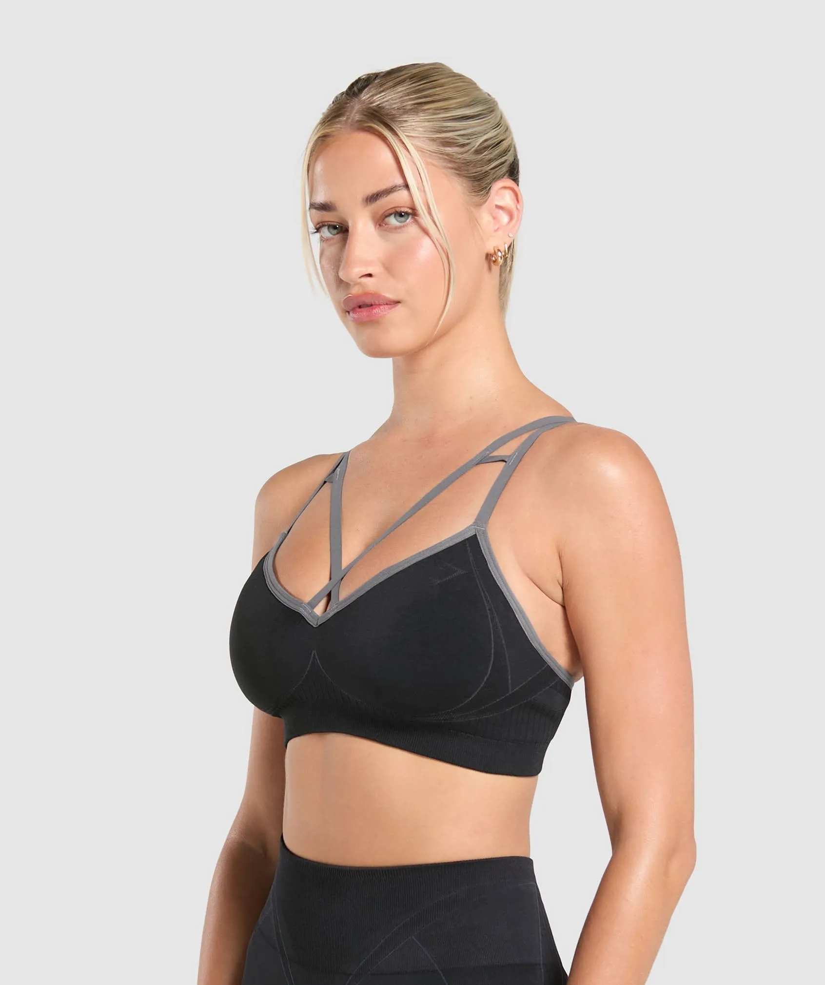 Gymshark Apex Contrast Sports Bra - Black/Brushed Grey