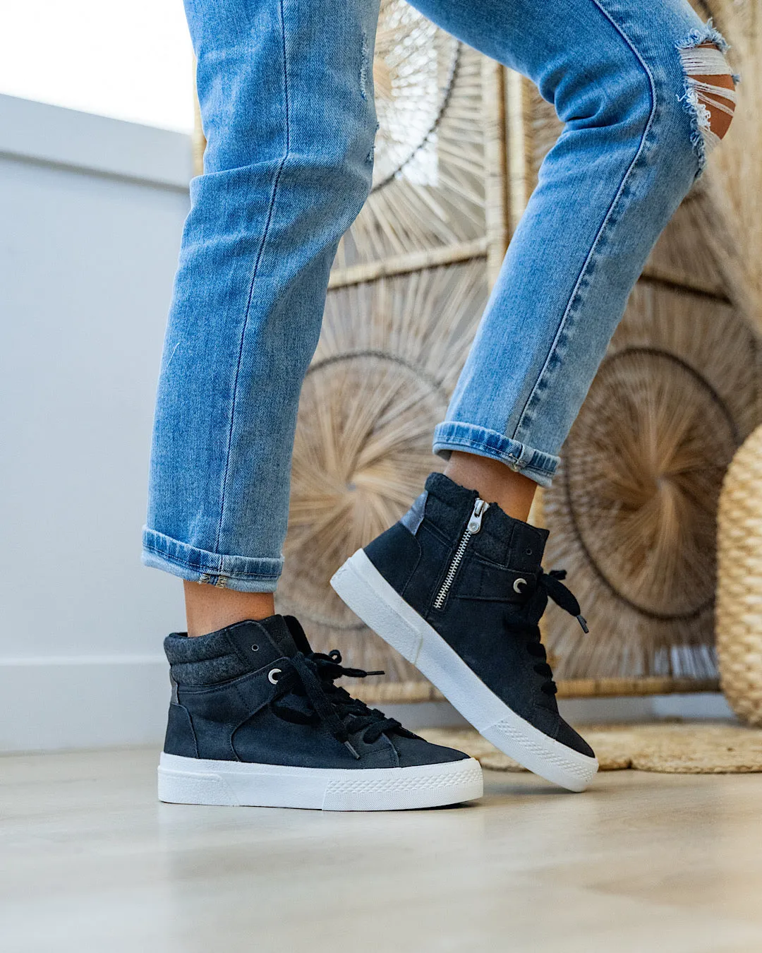 NEW! Blowfish Waverly High Top Sneakers - Black Flannel