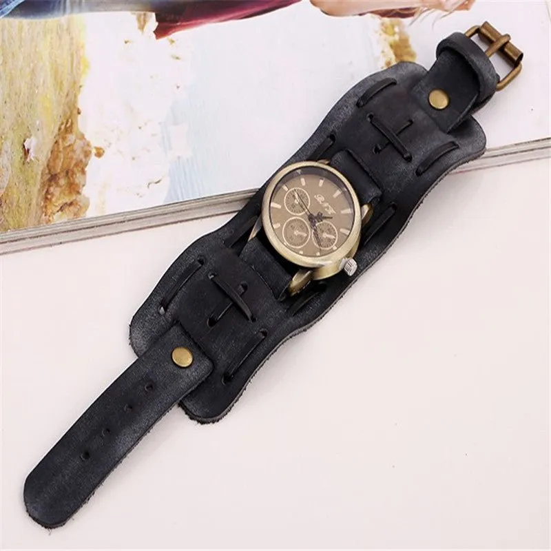 Retro Cowhide Punk Wrist Watch