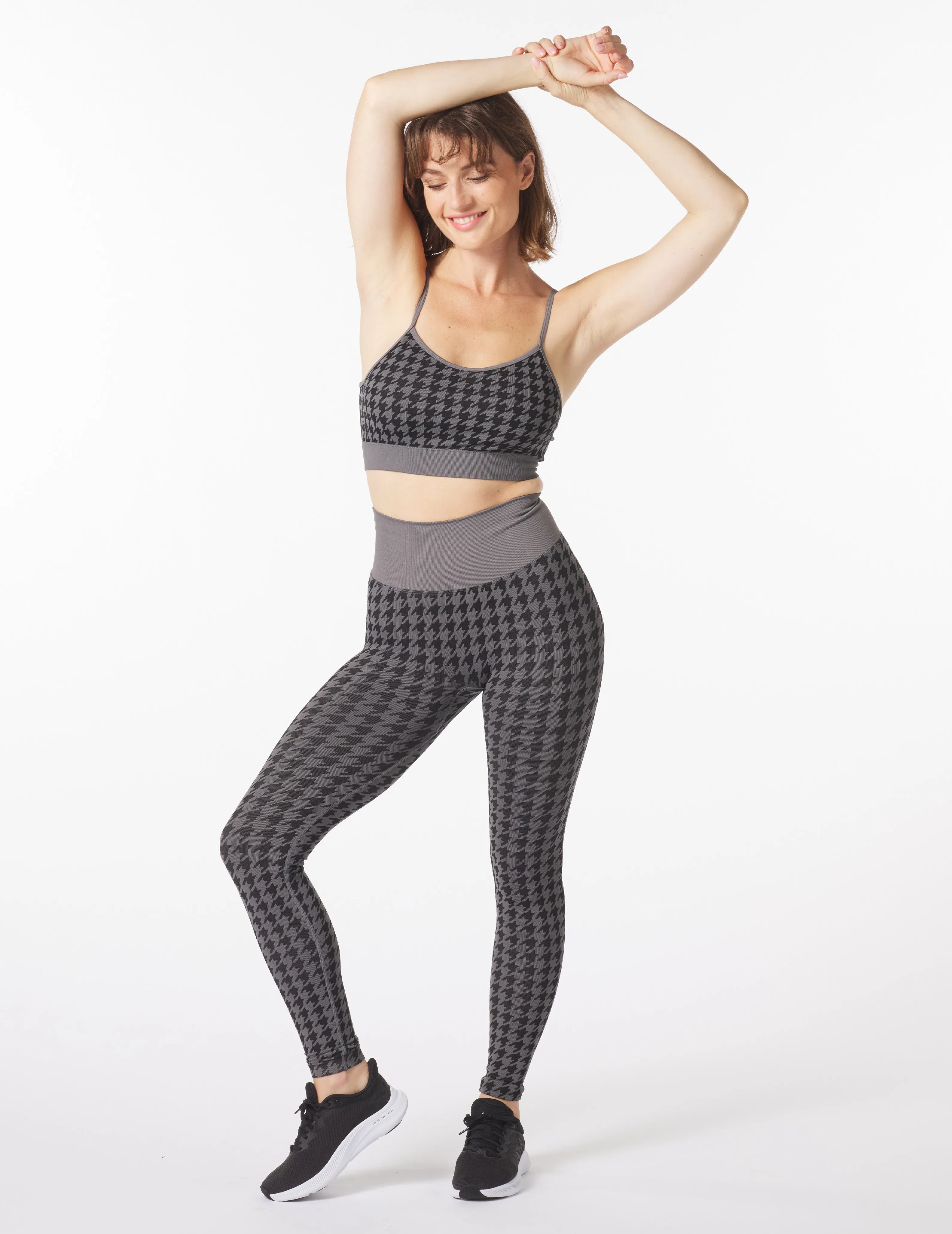 Seamless Houndstooth Jacquard Bra: Black/Carbon