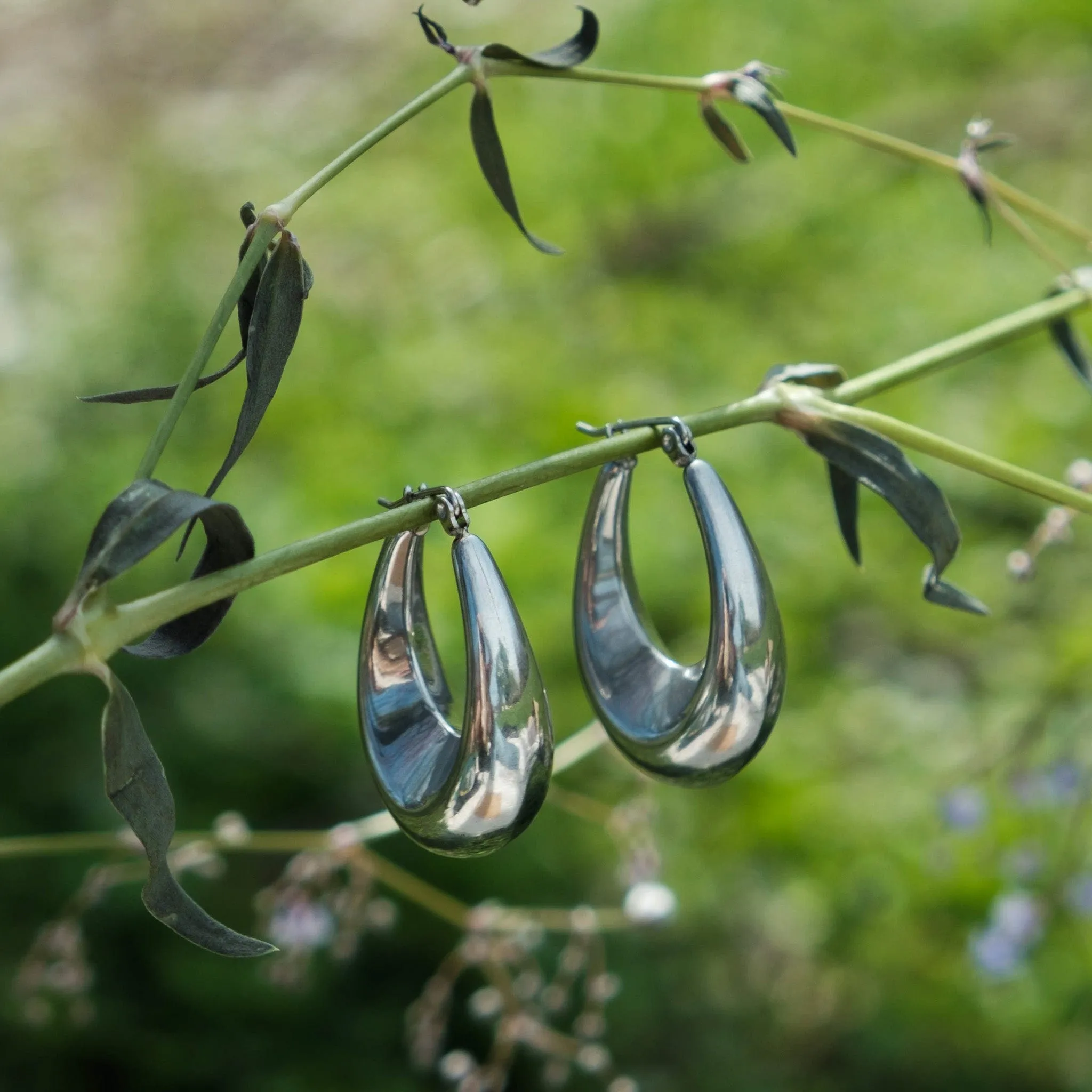 Tranquil Aura Earrings