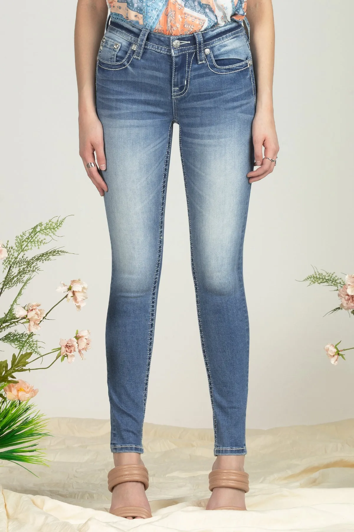 Vibrant Winged Skinny Jeans